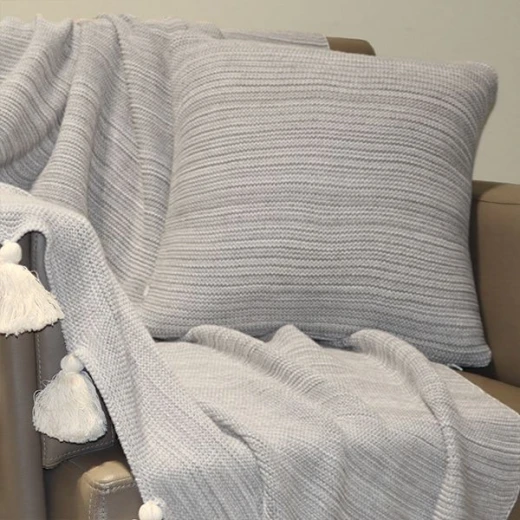 Nova home marled hand knitted cushion cover, light grey and natural color - Nova Home - Image 2