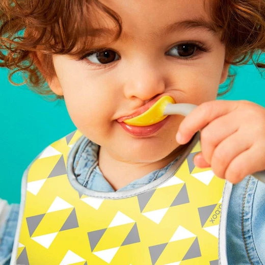 B-Box,Travel Bib Spoon Flexible Soft Bite, Palm Pattern, Adjustable Neck Strap, BPA Free, Phthalate Free, PVC Free, Machine Washable and Folds into Its Own Bag - B.Box - Image 7