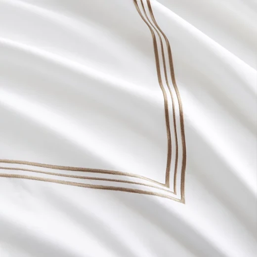 Nova Home Venice Duvet Cover Set - 100% Cotton, 600 Thread Count - King & Super King - White & Beige - Nova Home - Image 2