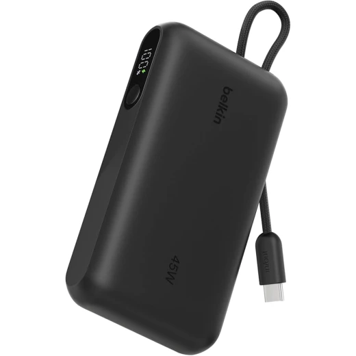 Belkin UltraCharge باور بانك 10000mAh بقوة 45W، كابل USB-C مدمج، شاشة رقمية، شحن 3 أجهزة معًا، USB-C وUSB-A، تصميم محمول أسود