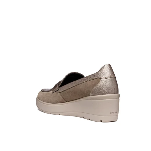 Geox Ilde Woman Taupe Loafers with Wedge Heel: Lightweight Suede and Tumbled Leather Effect, Size 36. Comfortable and Breathable Design for Everyday Wear. Perfect for City Outings. - Image 11