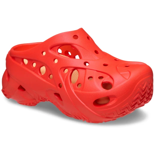 Caged Clog Women's Red Comfort Shoes with LiteRide Footbed and Bold Sculpting Design Featuring 24 Jibbitz Holes Size 38 39 - Crocs - Image 3