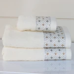Nova Home Roberta Towel with Silver Details - 100% Cotton - 30x50 Cm - Cream - Nova Home